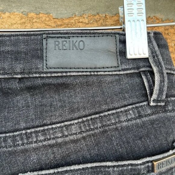 Anthropologie Reiko Nelly Studded jeans size 26 - Picture 6 of 10